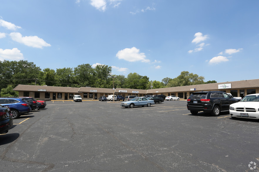 6520-6530 Raytown Rd, Raytown, MO for lease - Building Photo - Image 3 of 3