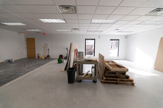 2010 E Algonquin Rd, Schaumburg, IL for lease Interior Photo- Image 2 of 6