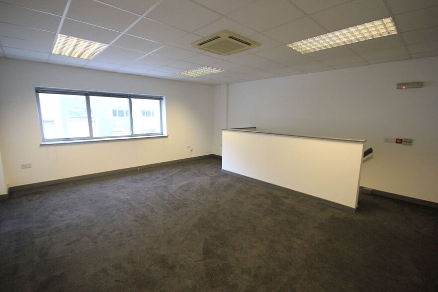 Unit 2 Boxley Rd, Maidstone for lease - Interior Photo - Image 3 of 4