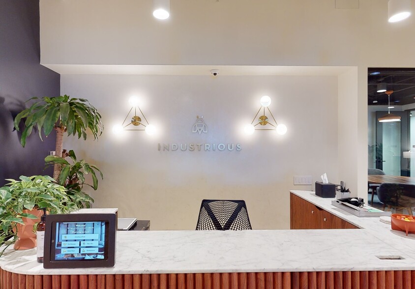 233 S Wacker Dr, Chicago, IL for lease - Interior Photo - Image 2 of 27