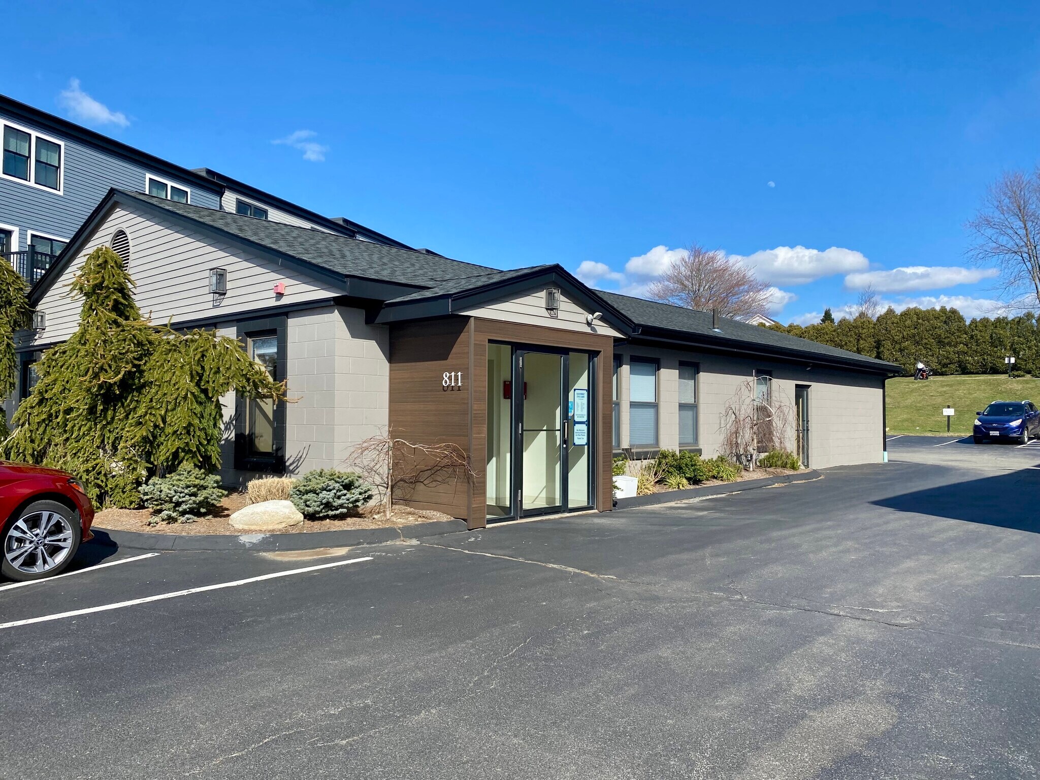 811 Aquidneck Ave, Middletown, RI for sale Primary Photo- Image 1 of 1