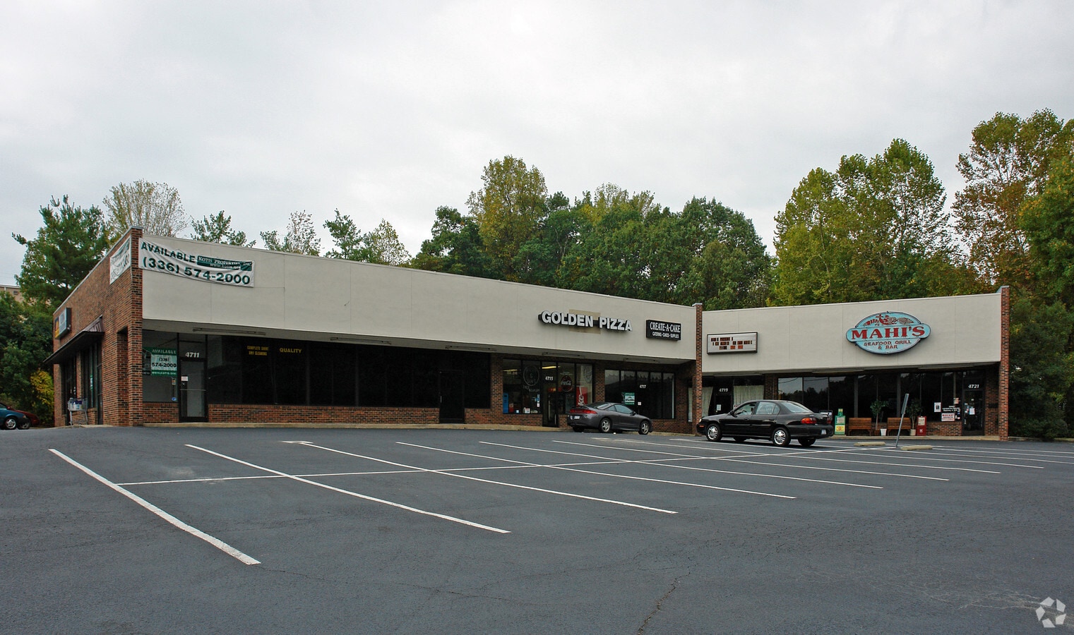 47114721 Lawndale Dr, Greensboro, NC 27455