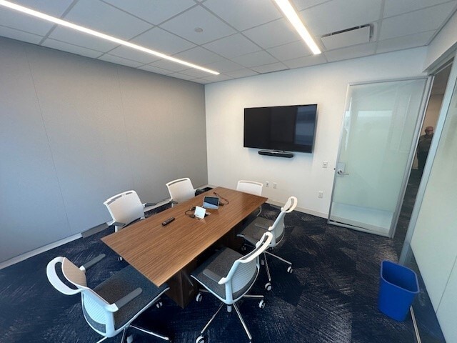 11750 Katy Fwy, Houston, TX for lease Building Photo- Image 1 of 5