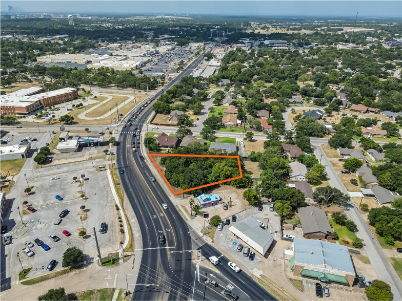 1122 E Villa Maria, Bryan, TX for sale - Building Photo - Image 1 of 9