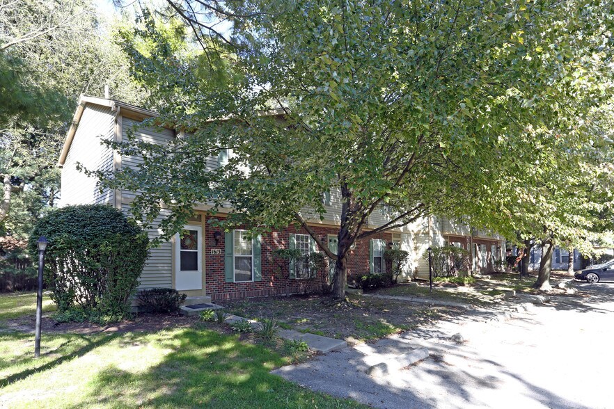 1599 Twin Oaks Dr, Toledo, OH for sale - Building Photo - Image 1 of 1
