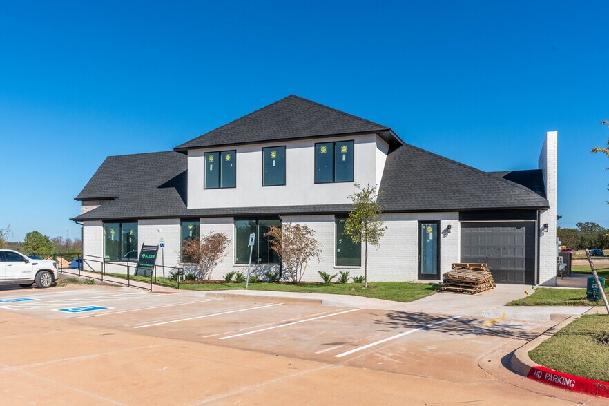 3165 N Sooner Rd, Edmond, OK for sale - Building Photo - Image 3 of 38