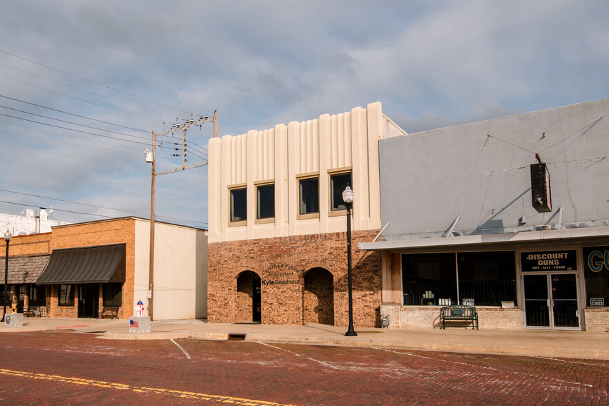 112 W Paul Ave, Pauls Valley, OK for sale - Primary Photo - Image 1 of 17