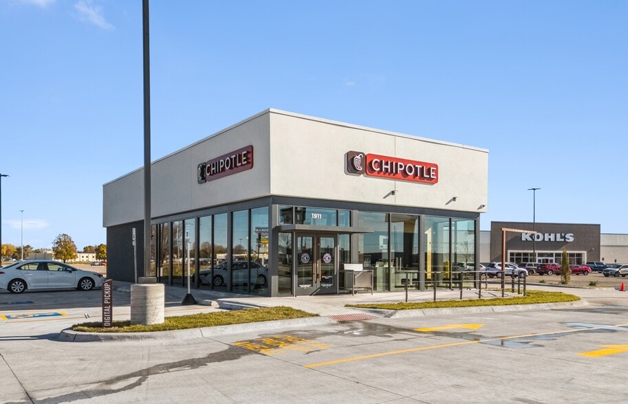 1710 Market Ln, Norfolk, NE for sale - Primary Photo - Image 1 of 5