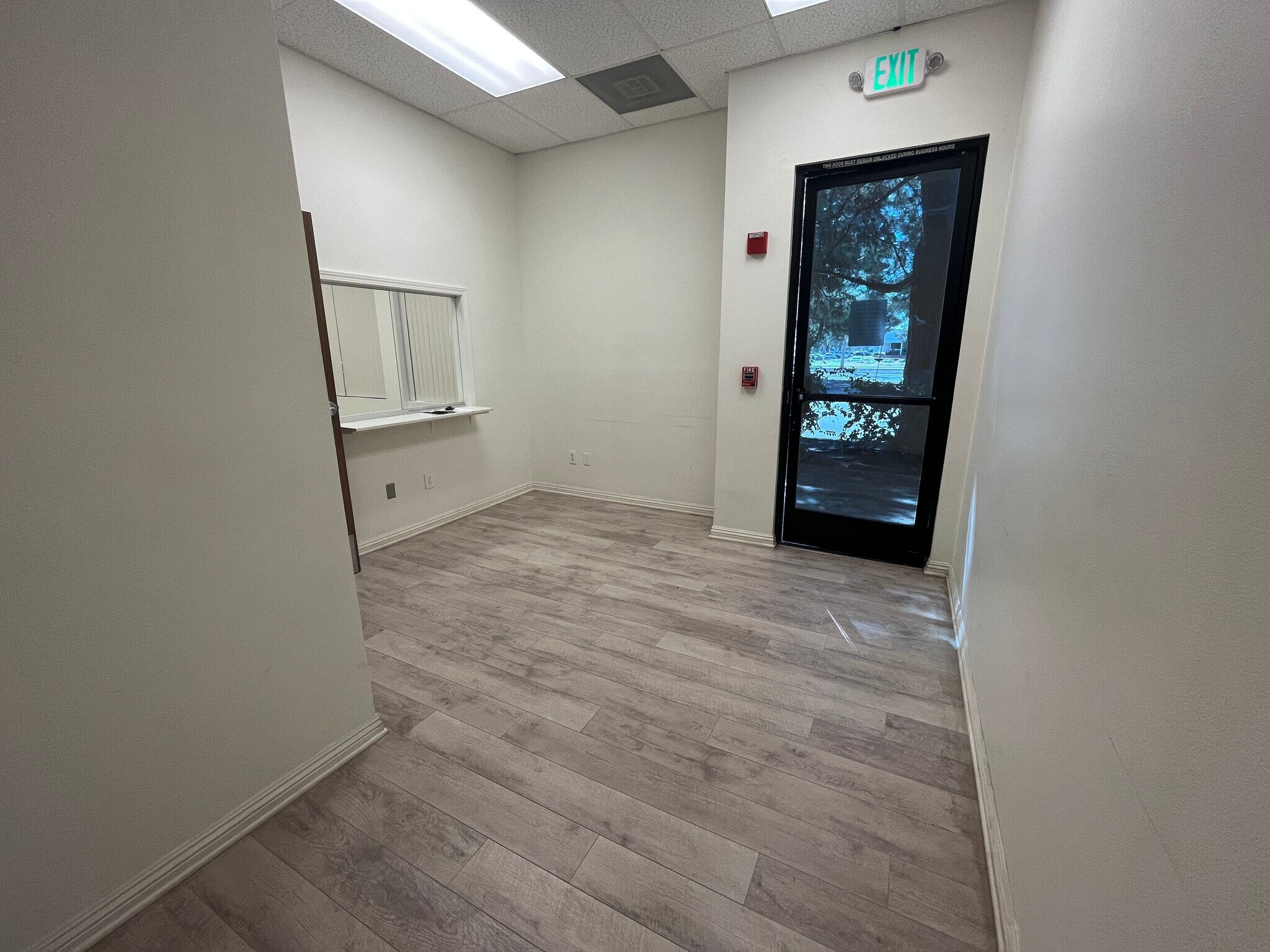 1325 E Cooley Dr, Colton, CA 92324 Cooley Ranch Professional Center