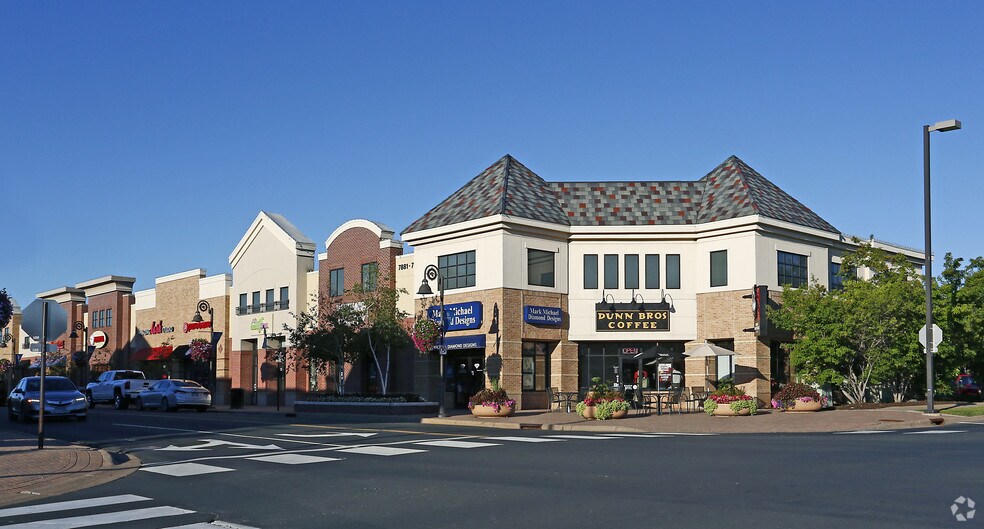 7881-7899 Main St N, Maple Grove, MN for sale - Building Photo - Image 1 of 1