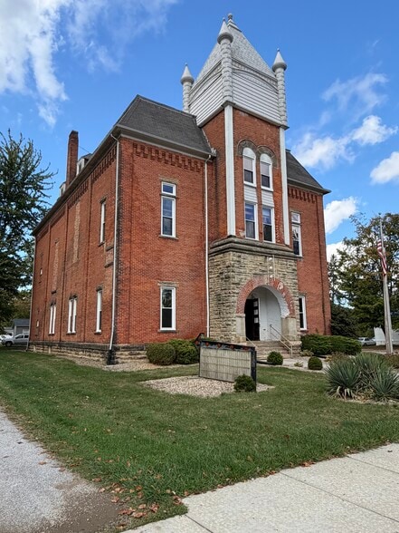 34 Pleasant St, Wakeman, OH for sale - Building Photo - Image 2 of 17