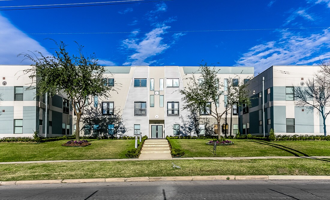 1910 Bennett Ave, Dallas, TX for sale Other- Image 1 of 1
