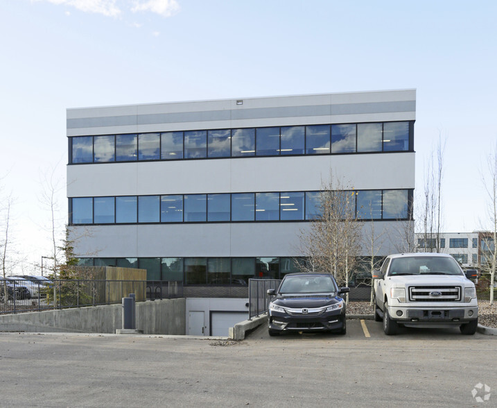 1603 91 St SW, Edmonton, AB for lease - Building Photo - Image 3 of 4