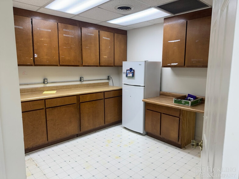 123 Sparta Hwy, Eatonton, GA for lease - Building Photo - Image 2 of 12