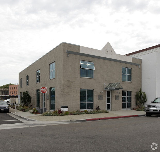 503 32nd St, Newport Beach, CA for lease - Building Photo - Image 3 of 4