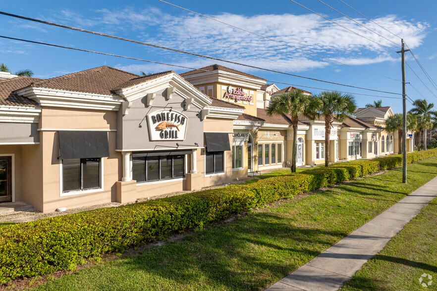 26381 S Tamiami Trl, Bonita Springs, FL for lease - Building Photo - Image 3 of 8