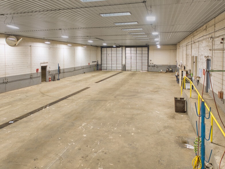 504 29th St, Parkersburg, WV for lease - Building Photo - Image 3 of 12