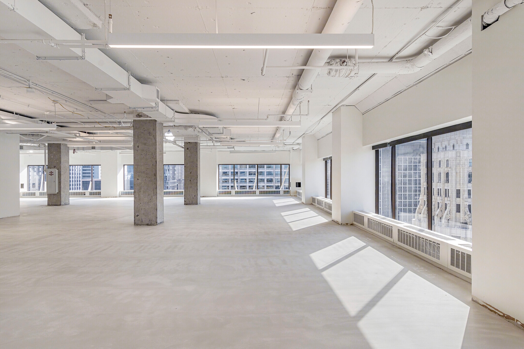 180 N LaSalle St, Chicago, IL for lease Interior Photo- Image 1 of 4
