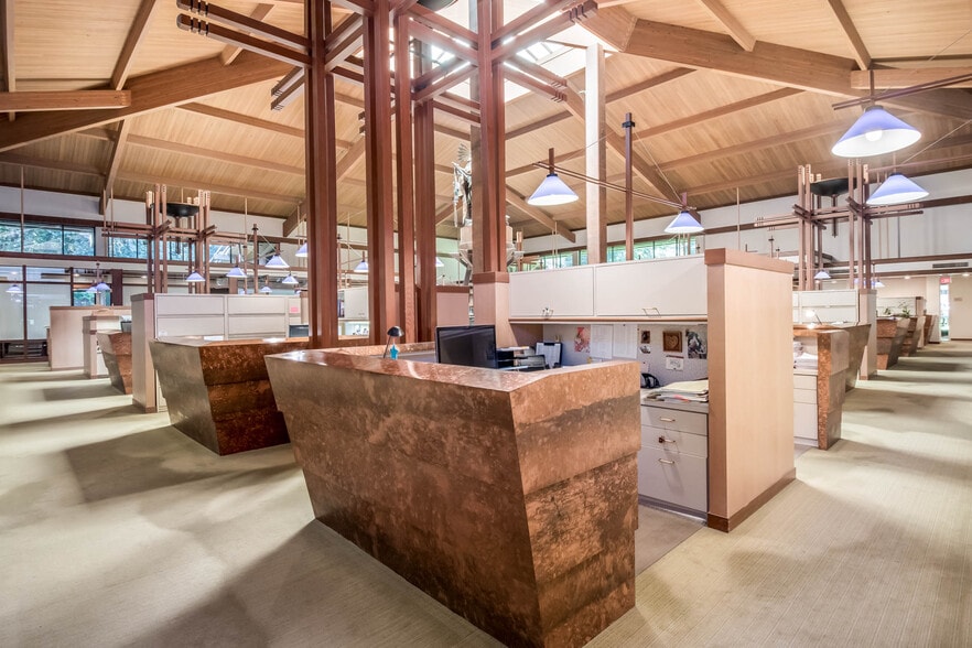 400 University Ave, Sacramento, CA for lease - Building Photo - Image 2 of 10