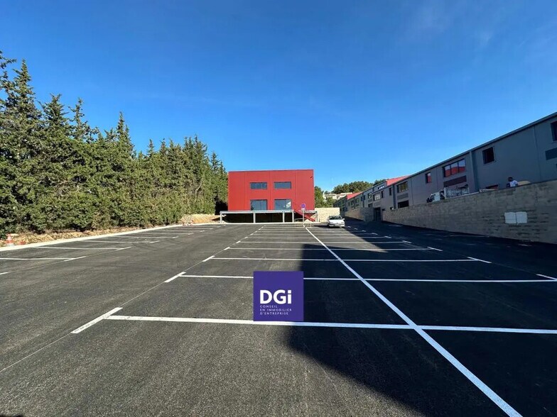 Flex in Nîmes for lease - Construction Photo - Image 3 of 3