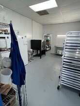 1921 N Main St, Pearland, TX for lease Interior Photo- Image 2 of 6