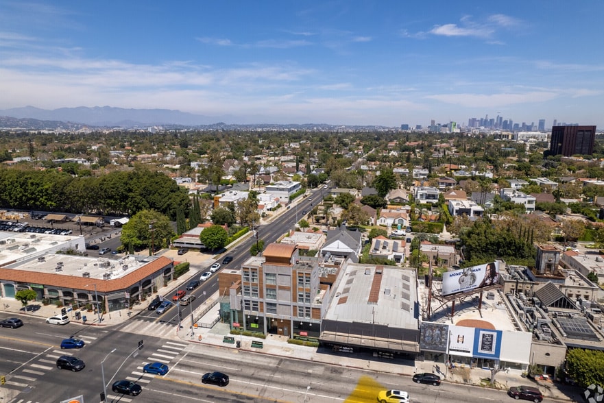 612 S La Brea Ave, Los Angeles, CA for lease - Building Photo - Image 3 of 10