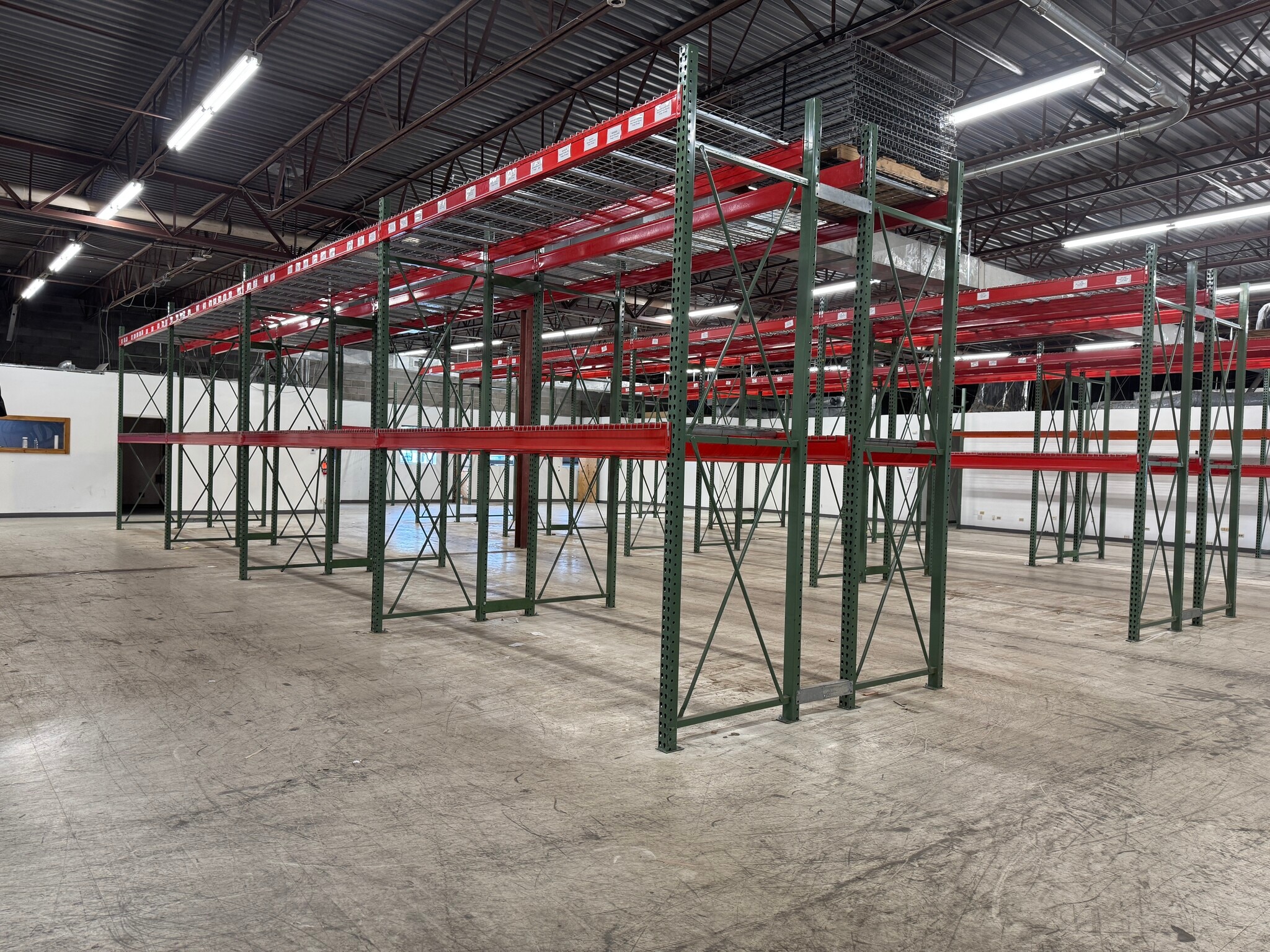 700 Ensminger Rd, Tonawanda, NY for lease Interior Photo- Image 1 of 8