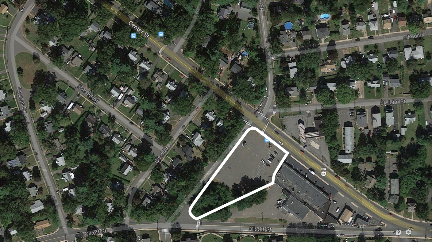 670 Center St, Manchester, CT for lease Primary Photo- Image 1 of 4