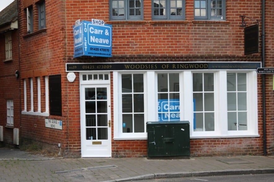 19 Market Pl, Ringwood for sale - Building Photo - Image 1 of 1