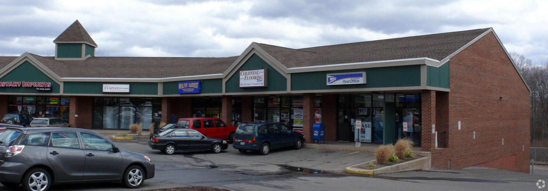 425477 S Broad St, Meriden, CT 06450 Parke Plaza Shopping Center