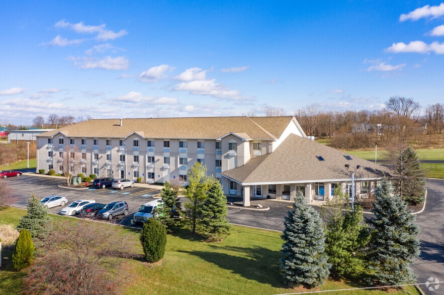 4120 Lambert Dr, Howell, MI for sale - Primary Photo - Image 1 of 1