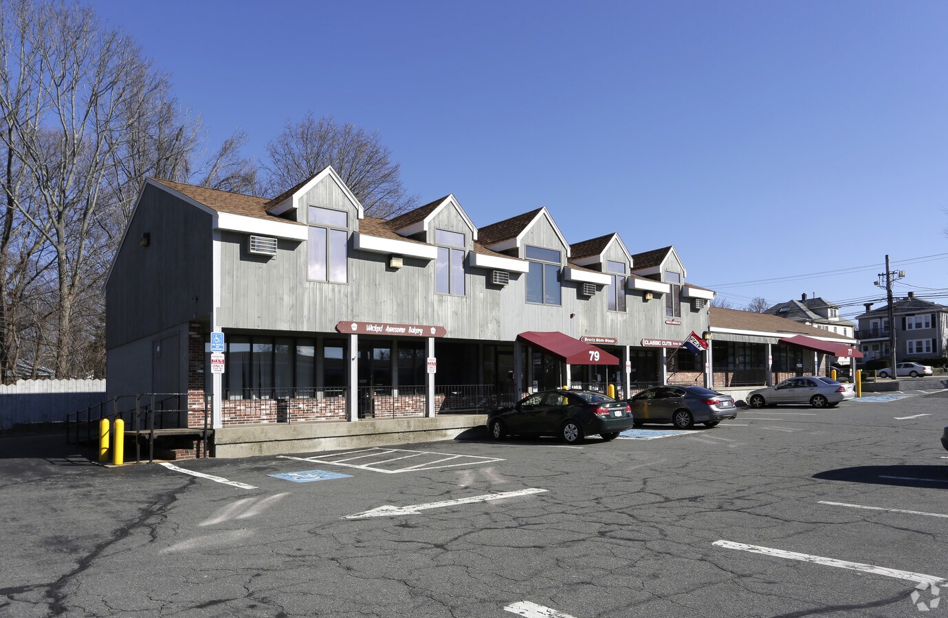 7781 Bridge St, Beverly, MA 01915