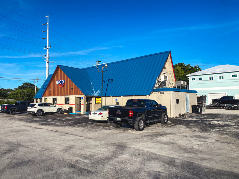 6495 Overseas Hwy, Marathon, FL for lease - Building Photo - Image 3 of 6