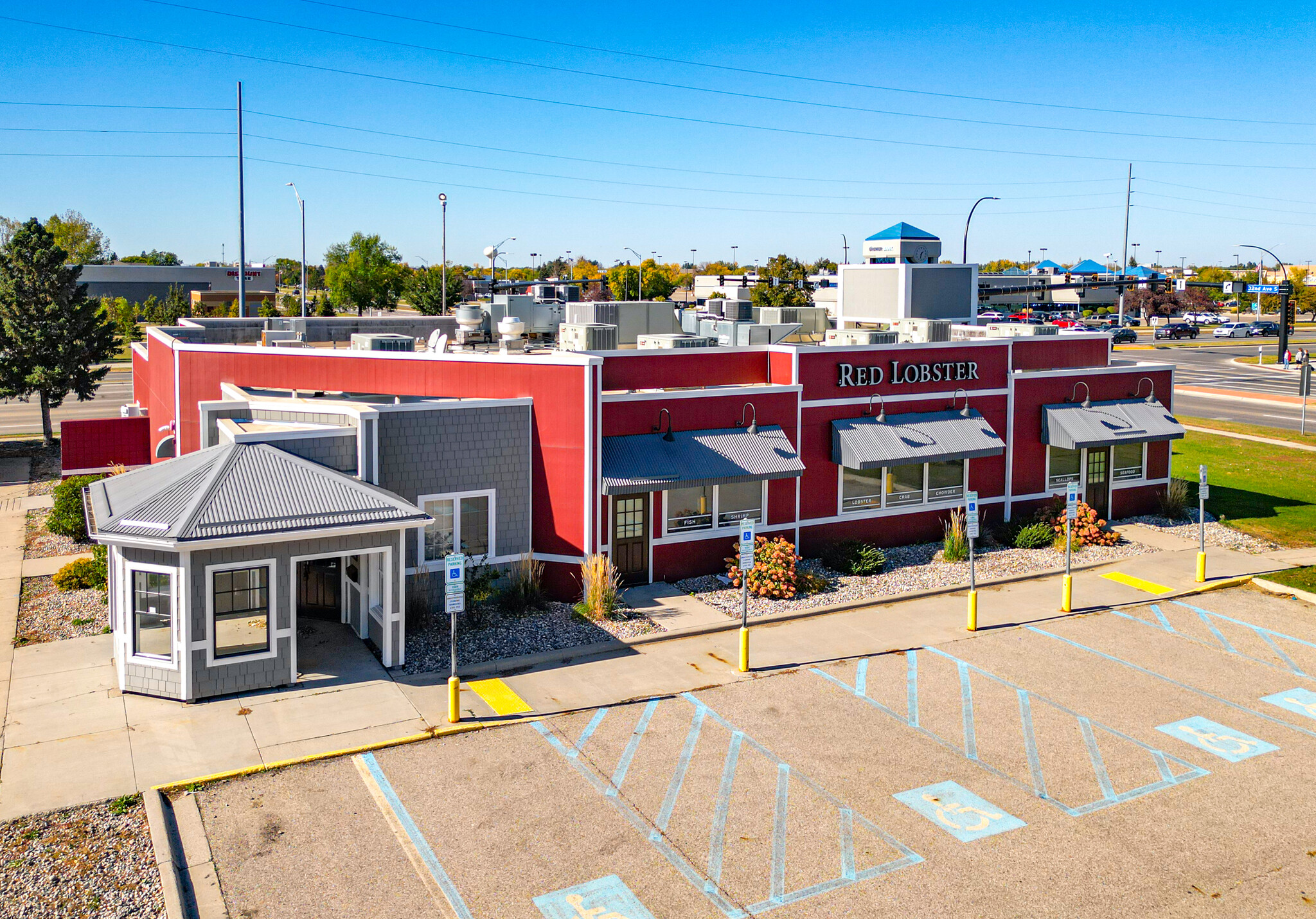 2675 32nd Ave S, Grand Forks, ND for sale Building Photo- Image 1 of 72