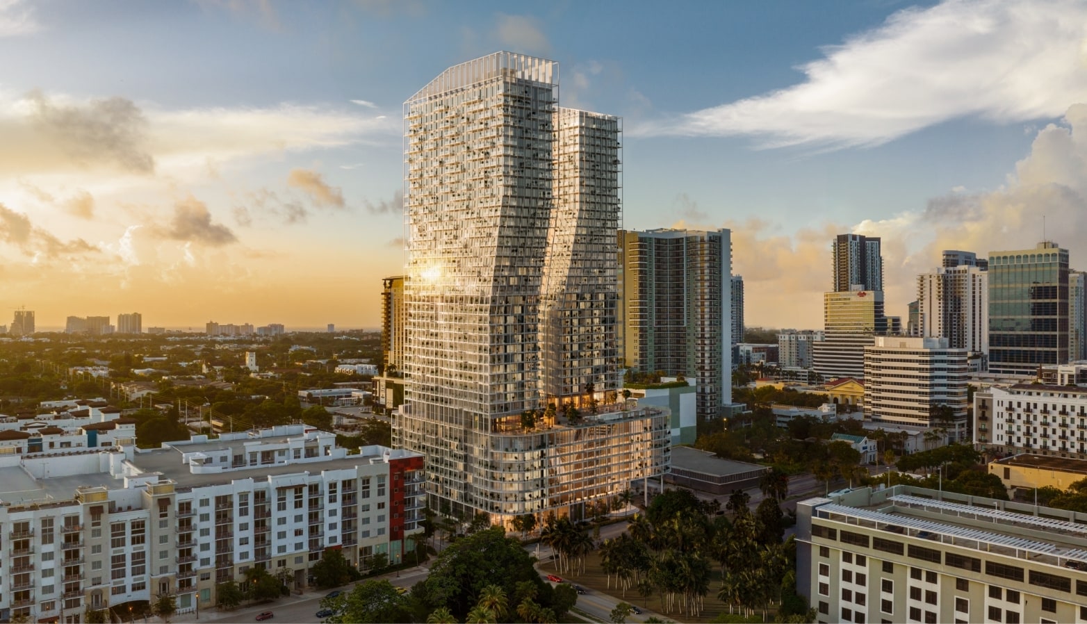 300 NE 3rd Ave, Fort Lauderdale, FL for lease Building Photo- Image 1 of 5