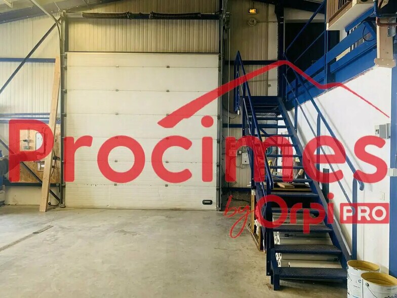 Flex in Allonzier-la-Caille for lease - Building Photo - Image 3 of 10