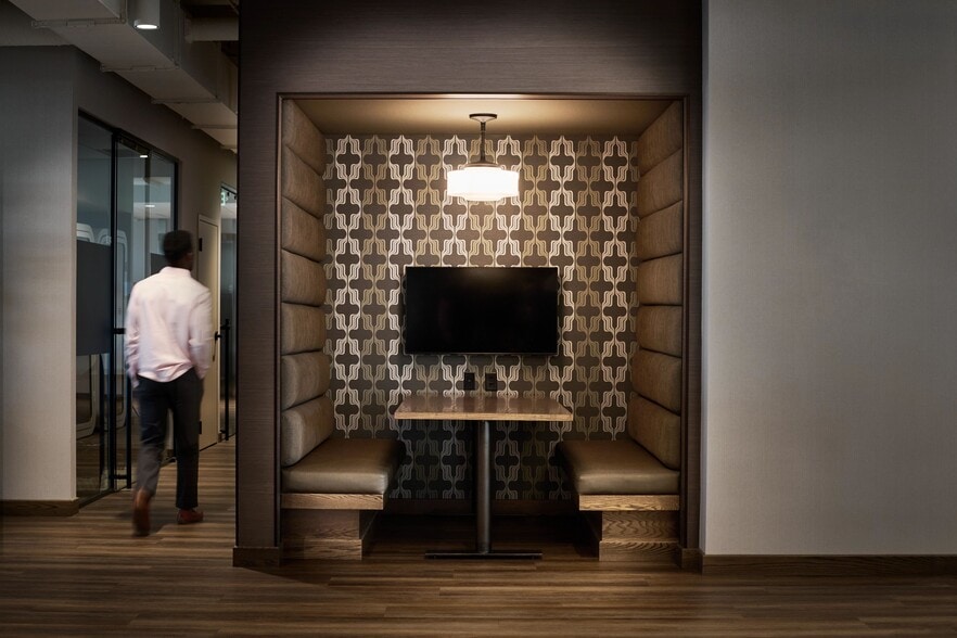 100 Somerset Corporate Blvd, Bridgewater, NJ for lease - Interior Photo - Image 3 of 16