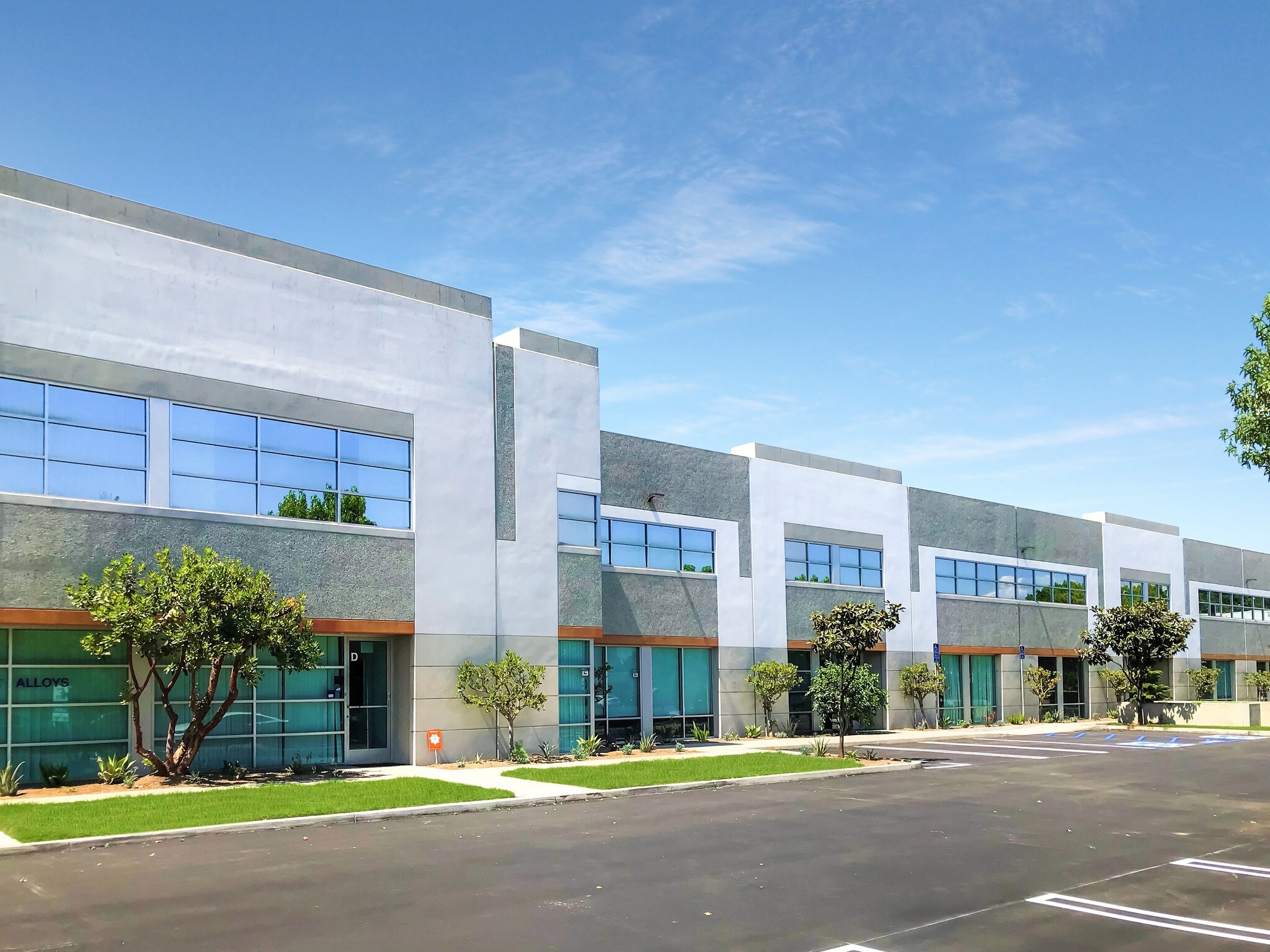 201 Bernoulli Cir, Oxnard, CA for sale Building Photo- Image 1 of 1