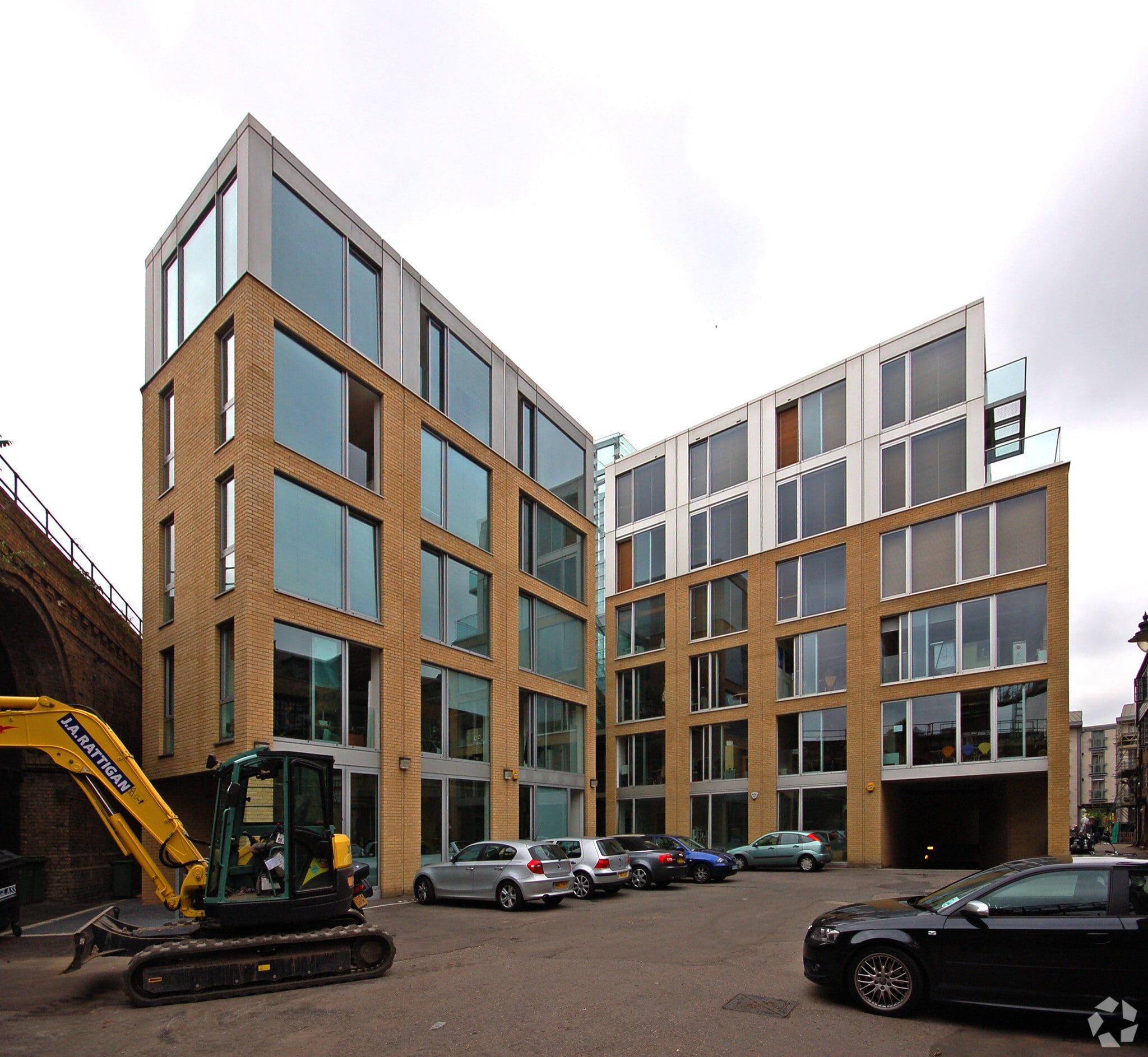 Tower Bridge Rd, London for sale Building Photo- Image 1 of 1