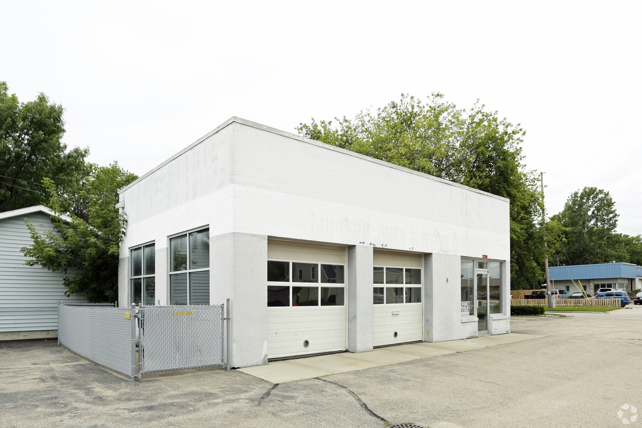 1239 E Wisconsin Ave, Appleton, WI for sale Primary Photo- Image 1 of 1