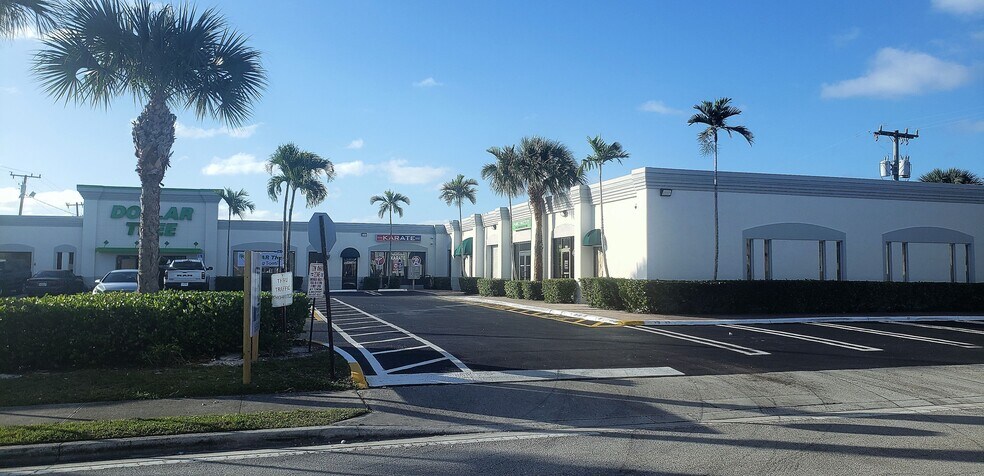 125 Hypoluxo Rd, Lantana, FL for lease - Building Photo - Image 2 of 2