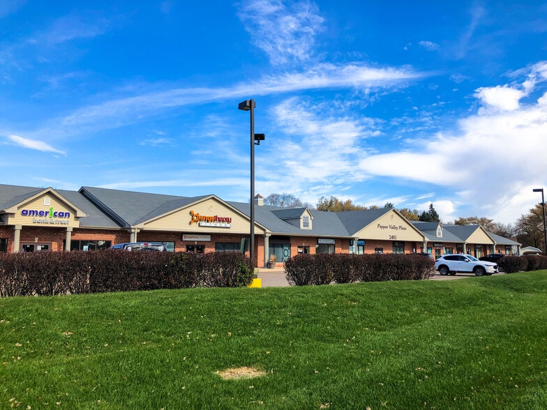 2401 Kaneville Rd, Geneva, IL for lease - Building Photo - Image 2 of 3