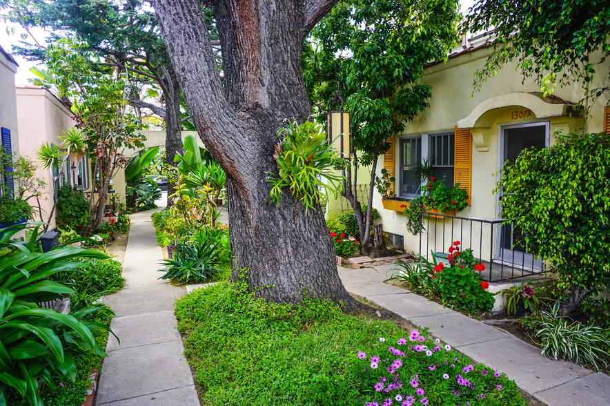 1307 17th St, Santa Monica, CA for sale - Building Photo - Image 1 of 1