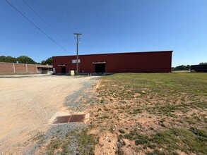 6027 Stitt St, Monroe, NC for lease Building Photo- Image 2 of 6