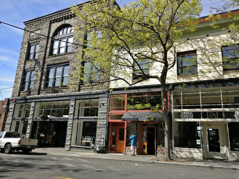 5304-5310 Ballard Ave NW, Seattle, WA for lease - Building Photo - Image 2 of 4
