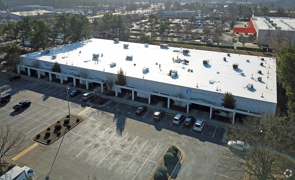 3500-3520 Spring Forest Rd, Raleigh, NC for lease - Primary Photo - Image 2 of 3