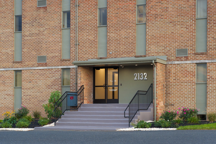 2132 S 12th St, Allentown, PA for lease - Building Photo - Image 1 of 5