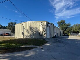 12220 Hazen Ct, Thonotosassa FL - Warehouse