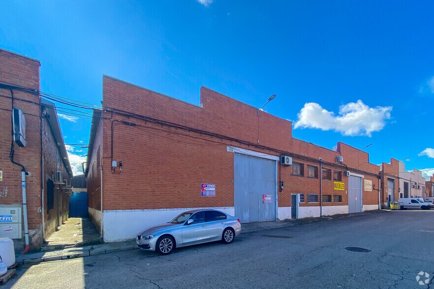 Calle Atenas, Humanes de Madrid, Madrid for sale - Primary Photo - Image 1 of 1