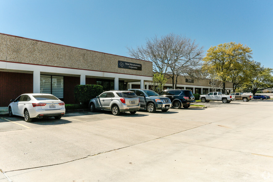 1700-1750 W Sam Houston Pky N, Houston, TX for lease - Building Photo - Image 3 of 21